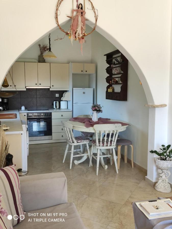 Bella Vista Apartment Камиларион Экстерьер фото